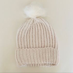 Francesca’s Collections Knit Pom Beanie Ivory *NWT